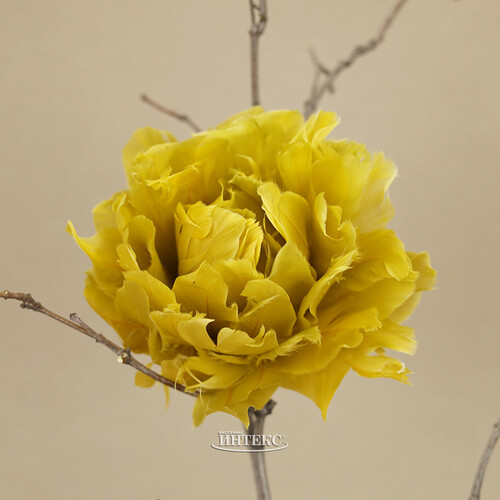 Искусственный цветок из перьев Dafne 12 см желтый, клипса Edelman