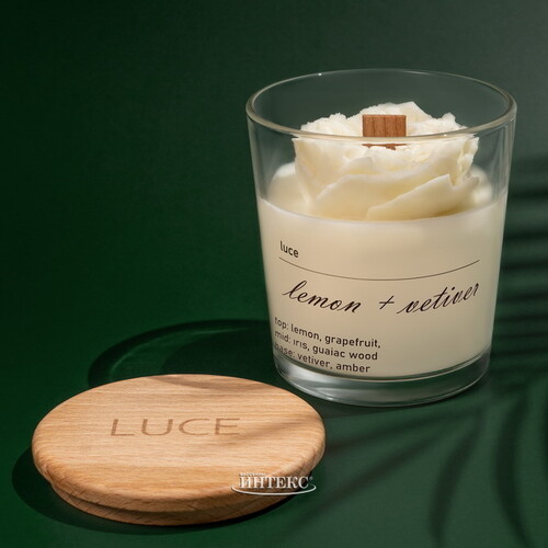 Декоративная ароматическая свеча Luce Rosa: Лимон + Ветивер, 30 часов горения Luce