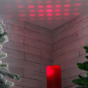Декоративный светильник - свеча Рубиновые Снежинки 15 см, 20 м2, на батарейках (Kaemingk, Нидерланды). Артикул: ID57450