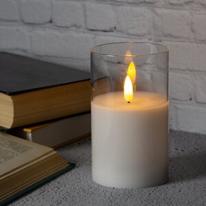 Светодиодная свеча в колбе с живым пламенем Одри 13 см в прозрачном стакане, на батарейках (Kaemingk, Нидерланды). Артикул: ID67175