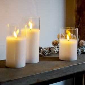 Набор светодиодных свечей с имитацией пламени Одри: White 13-17 см, 3 шт на батарейках, таймер (Kaemingk, Нидерланды). Артикул: ID76227