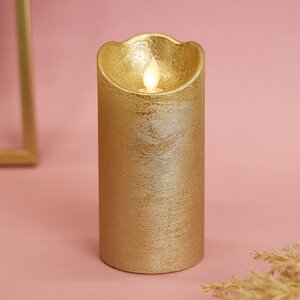 Светодиодная свеча Живое Пламя 15 см золотая восковая на батарейках, таймер Kaemingk фото 1