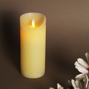 Светодиодная свеча с имитацией пламени 18 см, кремовая восковая, батарейка Peha фото 1