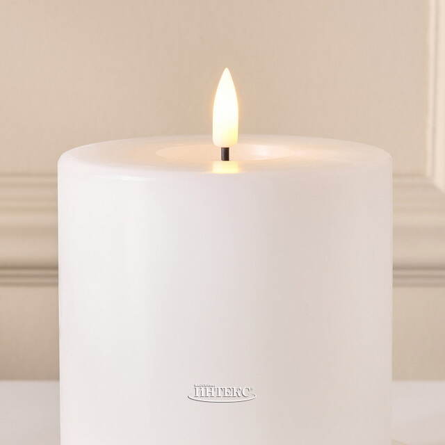 Светодиодная свеча с имитацией пламени Facile 10*10 см, белая, таймер, на батарейках Edelman (Эдельман)