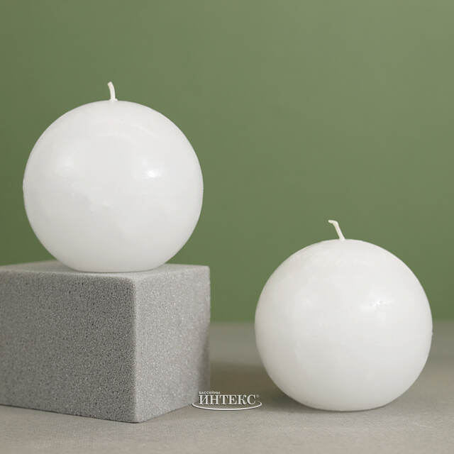 Свеча шар Rembrandt 10 см белая Омский Свечной
