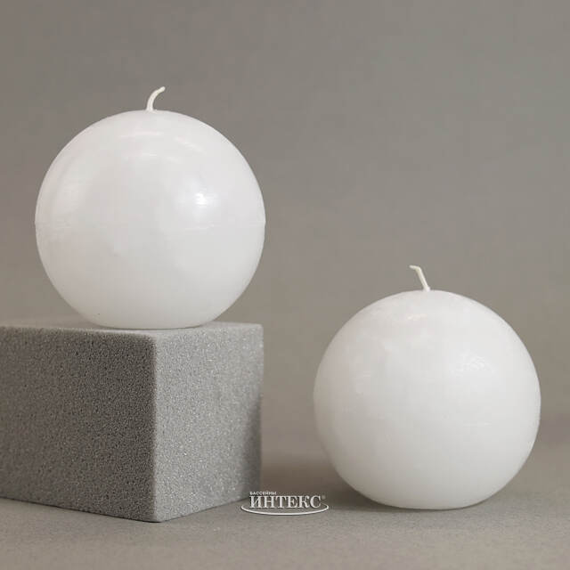 Свеча шар Rembrandt 10 см белая Омский Свечной