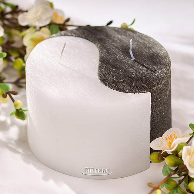 Двудольная свеча Инь-Ян 75*125 мм белая/черная Омский Свечной