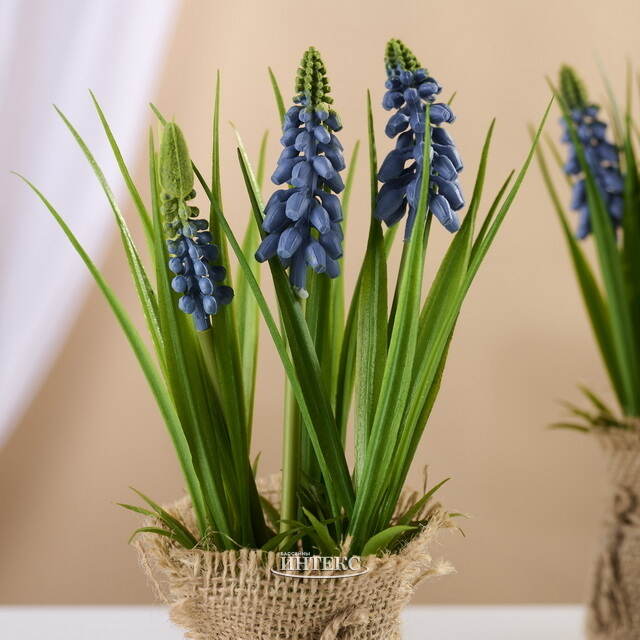 Искусственный цветок в горшке Мускари 19 см Boltze
