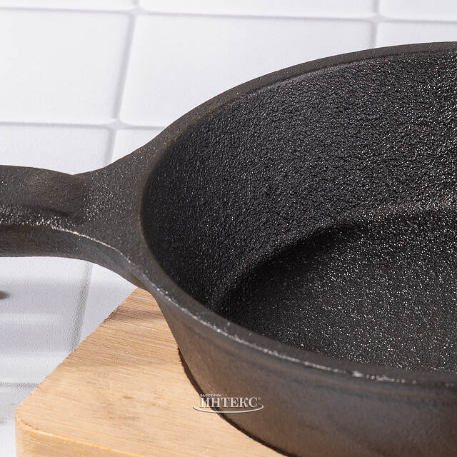 Порционная сковорода Тарти на бамбуковой подставке 12 см, чугун Koopman