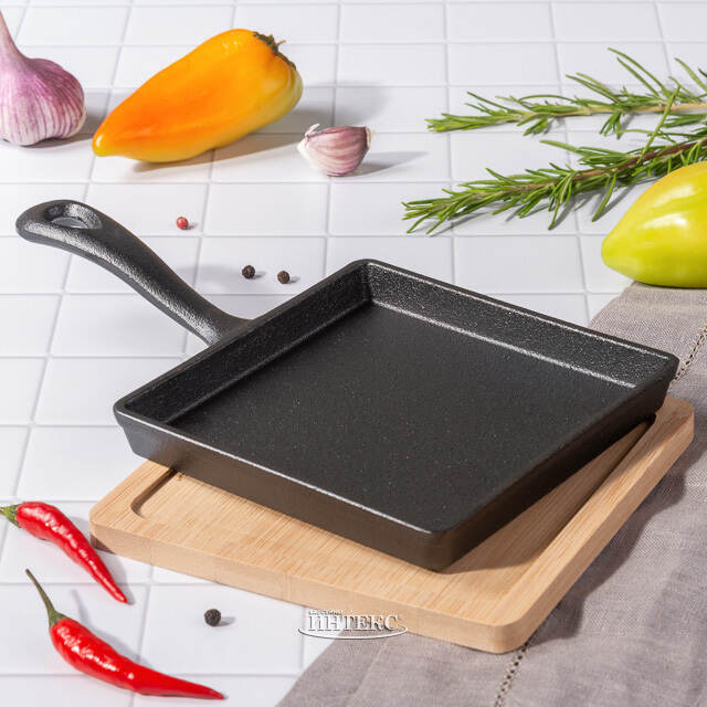 Порционная сковорода Сан-Себастьян на бамбуковой подставке 14 см, чугун Koopman