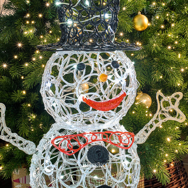 Светодиодная фигура Снеговик в черной шляпе 90 см, 80 холодных белых LED ламп, акрил, IP44 Winter Deco