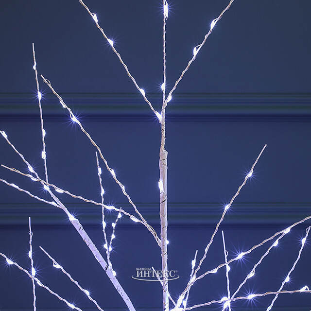 Светодиодное дерево Березка Balbeggi заснеженное 120 см, 300 холодных белых LED ламп, IP44 Winter Deco