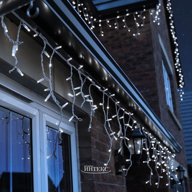 Светодиодная гирлянда Бахрома Profi Rubber 3.1*0.5 м, 120 холодных белых LED ламп, мерцание, белый КАУЧУК+ПВХ, соединяемая, IP65 Winter Deco