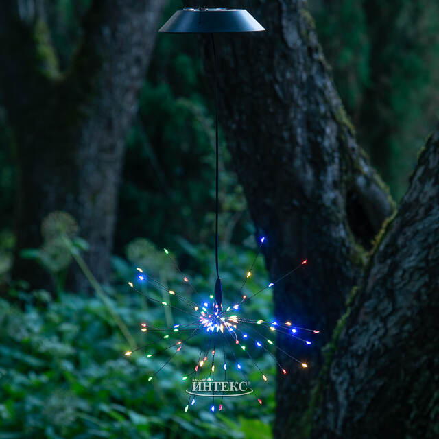 Подвесной садовый светильник Solar Glory Firework 50*26 см, 90 разноцветных LED ламп, на солнечной батарее, IP44 Star Trading (Стар Трэйдинг)