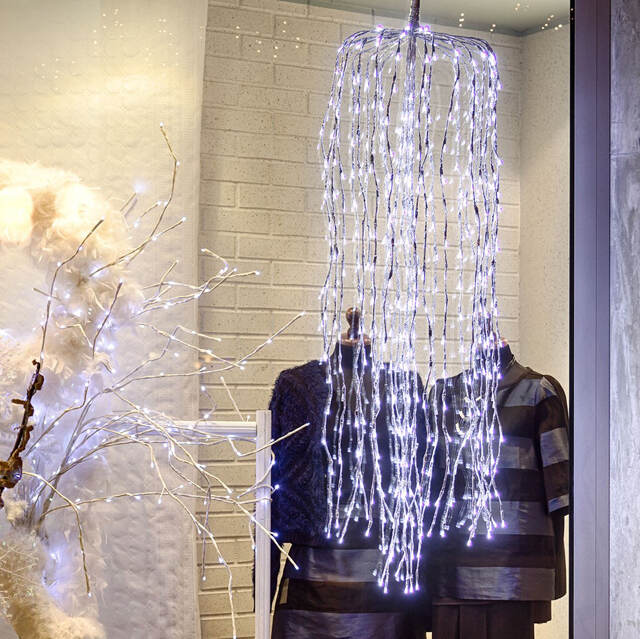 Светодиодное украшение Каскад серебряный 1 м, 220 холодных белых LED ламп с мерцанием, IP44 Kaemingk (Кейминг)