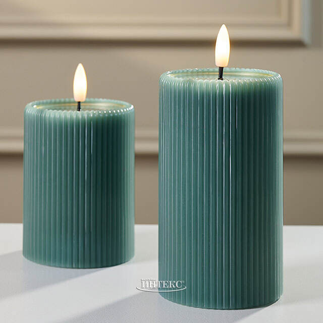 Светодиодная свеча с имитацией пламени Мокколо 13 см бирюзовая, с пультом EDG (ЭДГ)