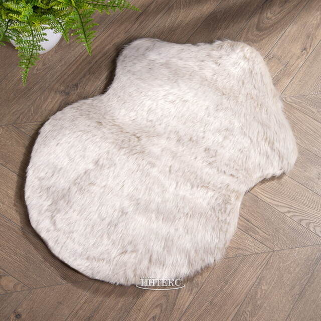 Декоративный меховой коврик Olina 55*38 см песочный Kaemingk (Кейминг)