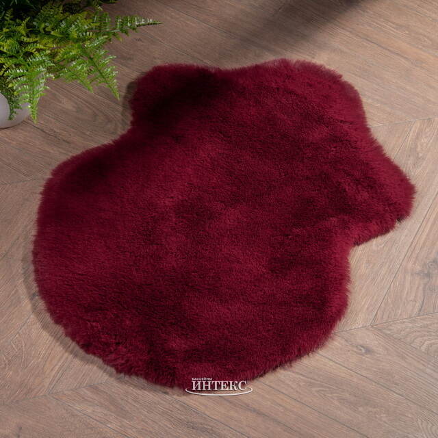 Декоративный меховой коврик Исавина 55*38 см бургунди Kaemingk (Кейминг)