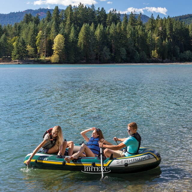 Надувная лодка SeaHawk 300-Set трехместная 295*137*43 см + насос и весла INTEX