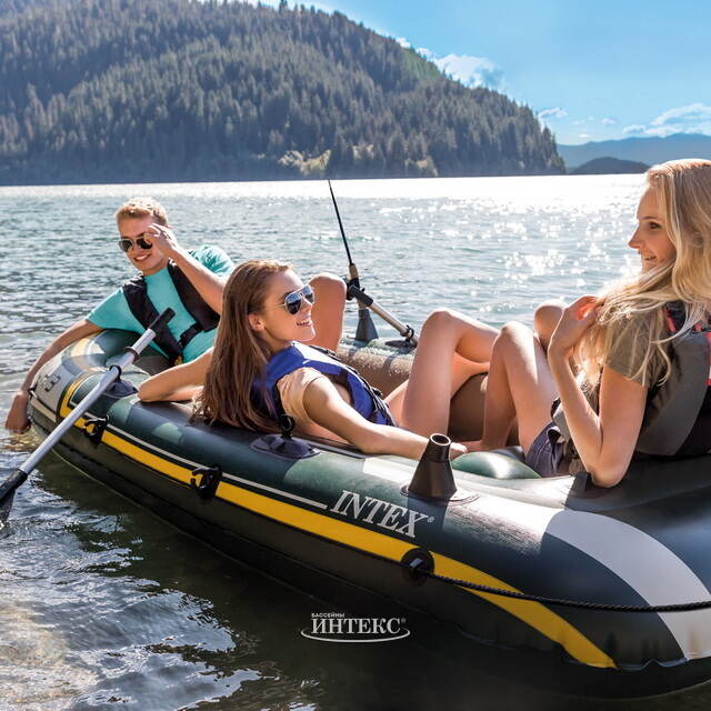 Надувная лодка SeaHawk 300-Set трехместная 295*137*43 см + насос и весла INTEX
