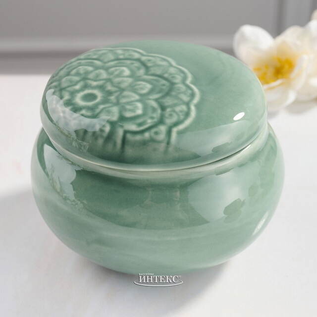 Ароматическая свеча Barnsley Sage 9 см зеленая Koopman