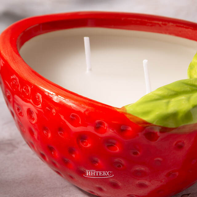 Ароматическая свеча Fruit - Клубника 14 см Koopman (Купман)