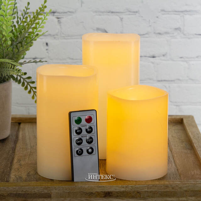 Набор восковых светильников свечей Восторг  10-15 см, 3 шт, с пультом управления, на батарейках Koopman (Купман)