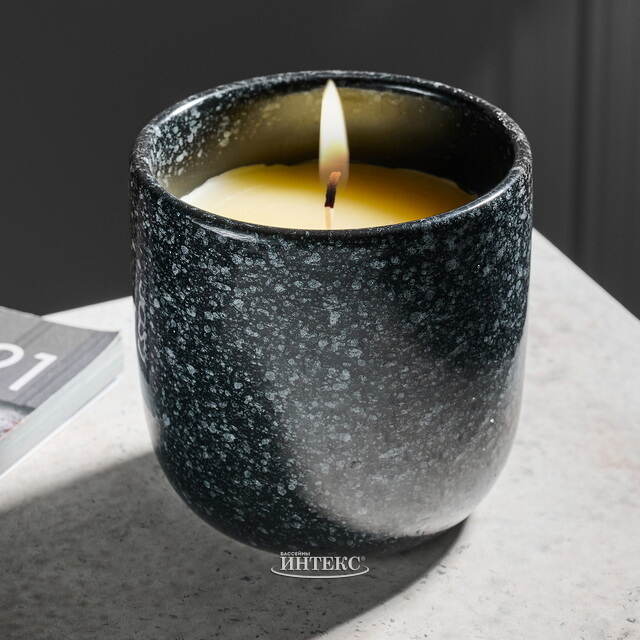 Ароматическая свеча в стакане Verona - Soft Lavender 9 см Koopman (Купман)