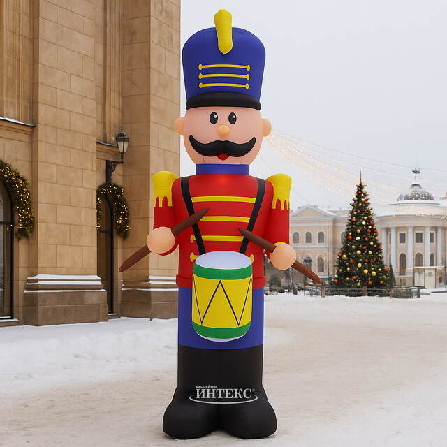 Надувная фигура Храбрый Гвардеец 355 см с подсветкой, IP44 Koopman