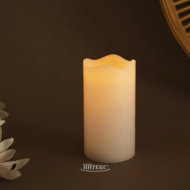 Светильник свеча восковая с мерцающим пламенем 13*7 см белая на батарейках, таймер Koopman