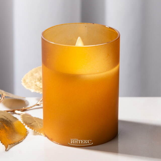 Светодиодная свеча с имитацией пламени Шанти в стакане 10 см карамельная Peha (Пеха)