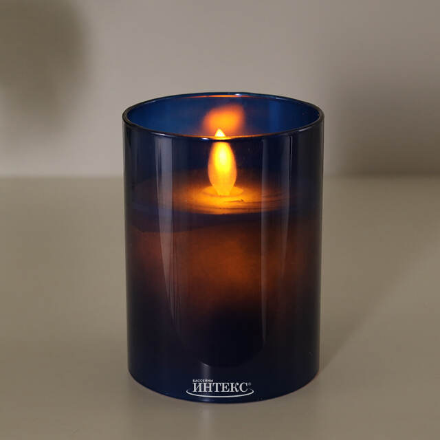 Светодиодная свеча с имитацией пламени Шанти в стакане 10 см синяя Peha (Пеха)