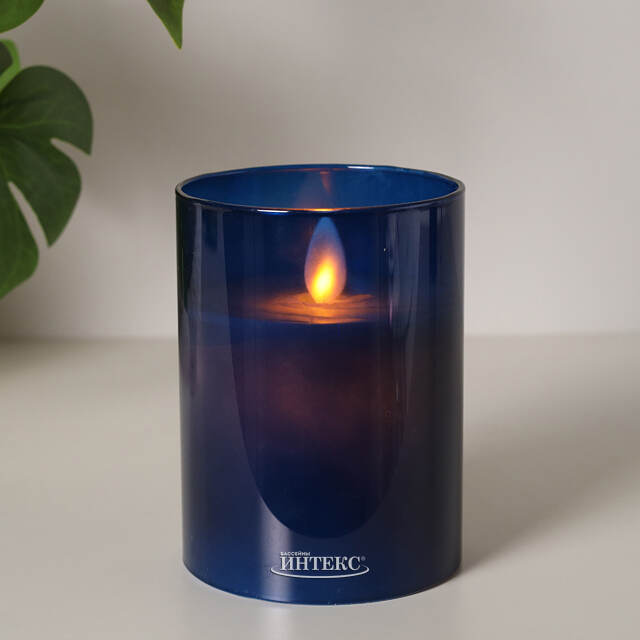 Светодиодная свеча с имитацией пламени Шанти в стакане 10 см синяя Peha (Пеха)