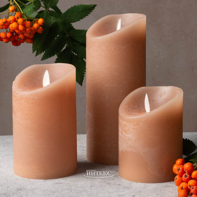 Светодиодная свеча с имитацией пламени 18 см, персиковая восковая Peha