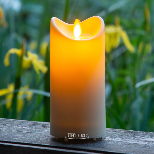 Уличная светодиодная свеча с имитацией пламени 15 см кремовая на батарейках Peha