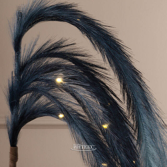 Светящаяся ветка с перьями Моника 130 см синяя, теплые белые LED лампы, таймер, на батарейках Koopman (Купман)