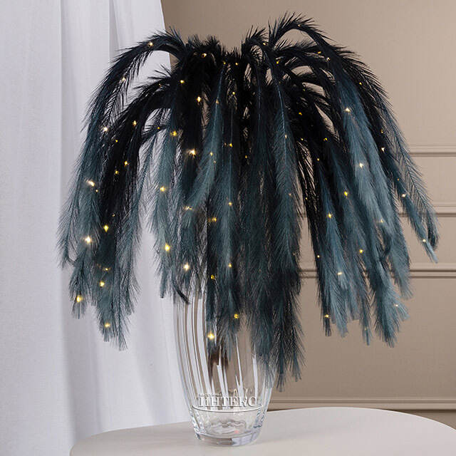 Светящаяся ветка с перьями Моника 130 см синяя, теплые белые LED лампы, таймер, на батарейках Koopman (Купман)