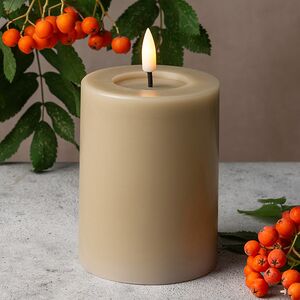 Светодиодная свеча с имитацией пламени Facile 10 см, бежевая, таймер, на батарейках Edelman фото 4