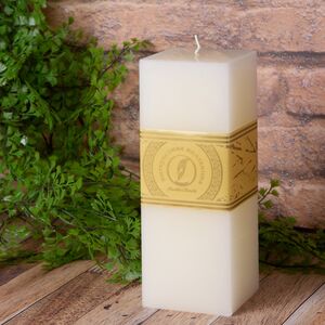 Свеча квадратная Бергамо 205*75 мм слоновая кость (Омский Свечной, Россия). Артикул: 183222-свеча