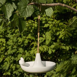Декоративная кормушка для птиц Гертлин 20 см молочная Boltze фото 2