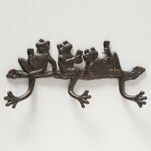 Настенная вешалка для одежды Resting Frogs 28*14 см (Boltze, Германия). Артикул: 2053282