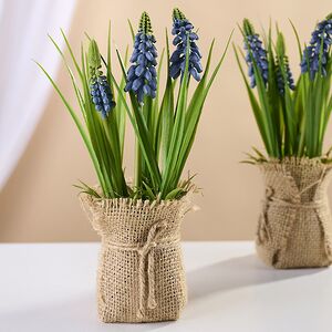 Искусственный цветок в горшке Мускари 19 см