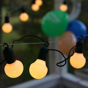 Гирлянда из лампочек Hooky 20 ламп, желтые LED, 5.7 м, зеленый ПВХ, IP44 (Star Trading, Швеция). Артикул: 476-13