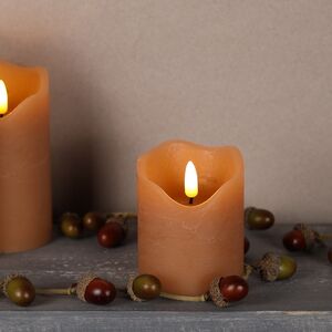 Светодиодная свеча с имитацией пламени Стелла 9 см миндальная восковая, на батарейках, таймер (Kaemingk, Нидерланды). Артикул: 485892