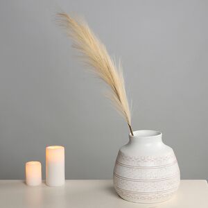 Светящаяся ветка для декора Перо Маноскью 70 см кремовая, теплые белые LED, на батарейках Kaemingk (Кейминг) фото 4