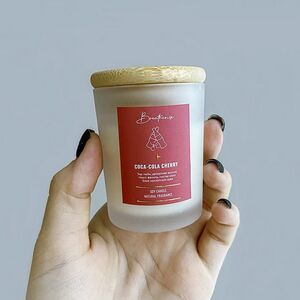 Ароматическая свеча Вишня и Кола - Breathense 85 мл, с бамбуковой крышкой (Breathense, Россия). Артикул: 5773001