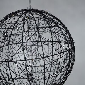 Светодиодный шар Монтелло Блэк 20 см, 20 теплых белых LED ламп, таймер, на батарейках Koopman (Купман) фото 8