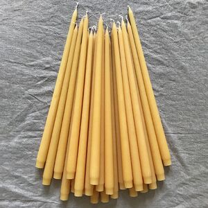 Высокая свеча 42 см Андреа желтая (Candleslight, Россия). Артикул: вс-42-14