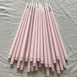 Высокая свеча 42 см Андреа розовая пудровая (Candleslight, Россия). Артикул: вс-42-3