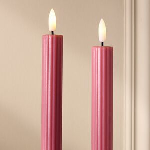 Столовая светодиодная свеча с имитацией пламени Softness 25 см розовая, 2 шт с пультом, таймер, на батарейках Koopman (Купман) фото 3